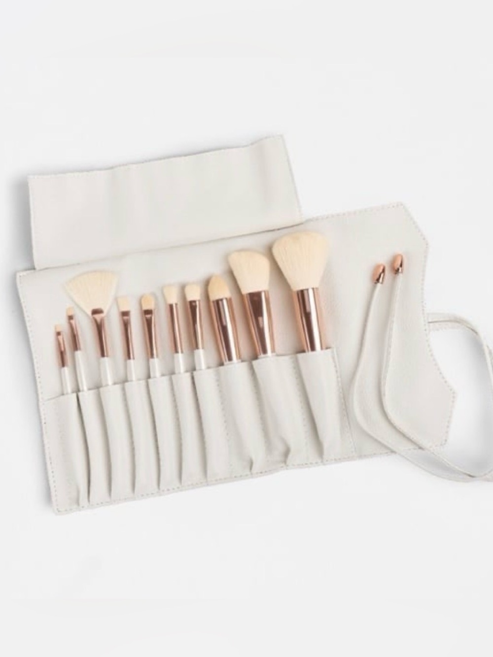 LA BEAUTÉ SOI 10-Piece Makeup Brush Collection